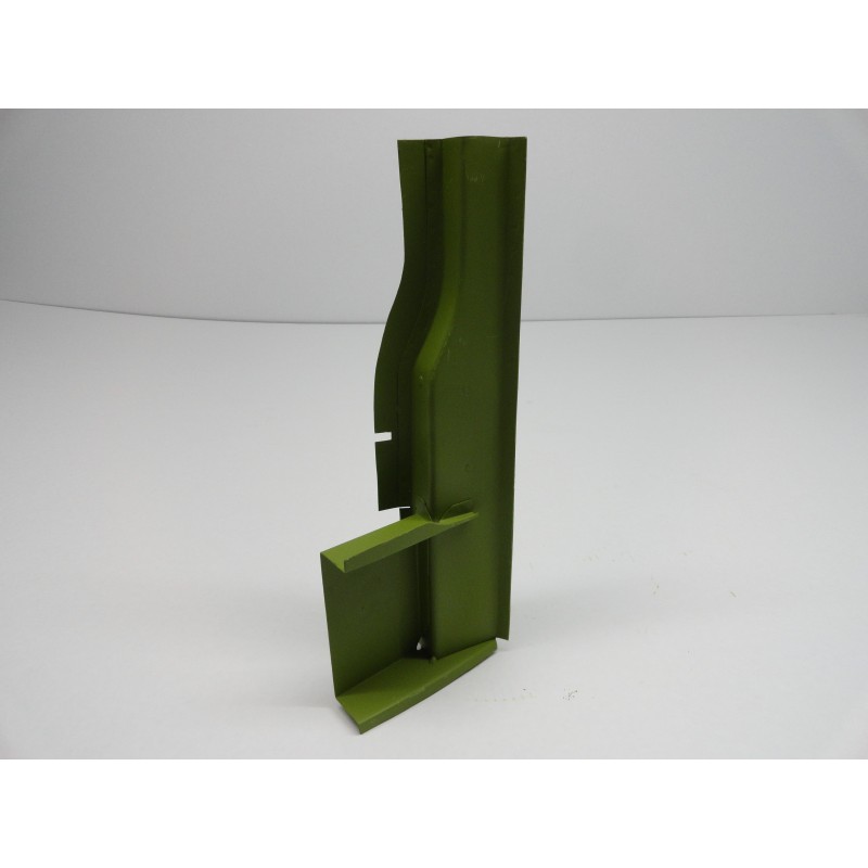 LOWER A PILLAR ABOVE FIRST HINGE LEFT SIDE